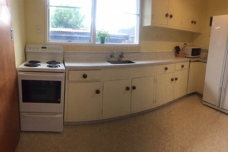 Photo of property in 2/58a Brynley Street, Hornby, Christchurch, 8042