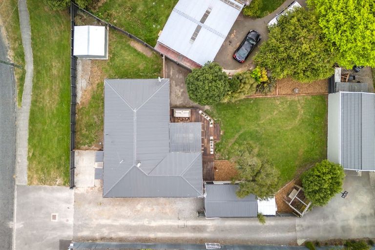 Photo of property in 52 Woodend Road, Woodend, 7610