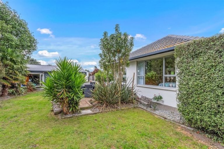 Photo of property in 49 Kathleen Crescent, Hornby, Christchurch, 8042