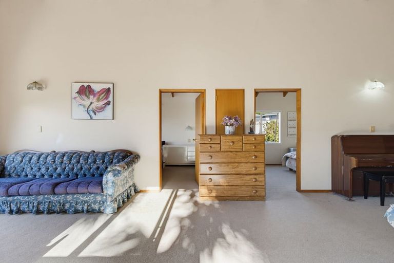 Photo of property in 42 Sunvale Place, Gate Pa, Tauranga, 3112