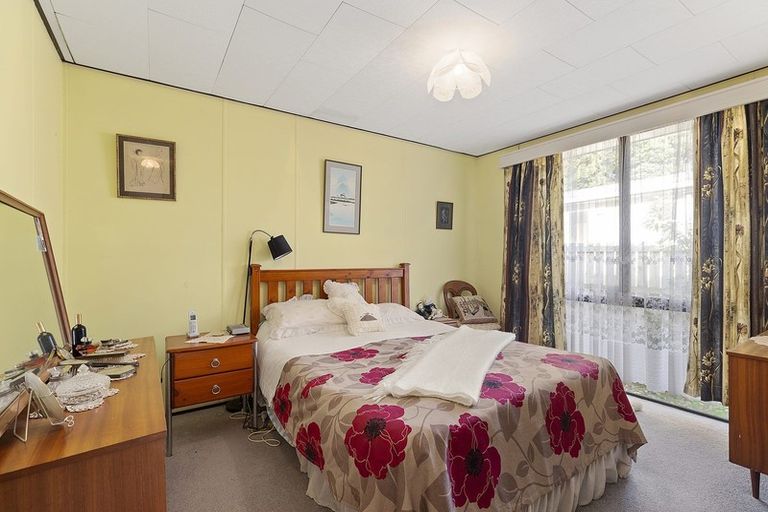 Photo of property in 7a Whitehouse Road, Titahi Bay, Porirua, 5022