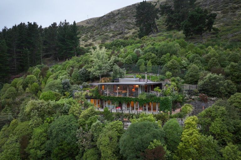 Photo of property in 4 Awaroa Lane, Sumner, Christchurch, 8081