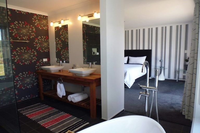 Photo of property in 27 Hutiwai Road, Horopito, Raetihi, 4696