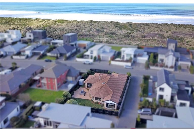 Photo of property in 103 Aston Drive, Waimairi Beach, Christchurch, 8083