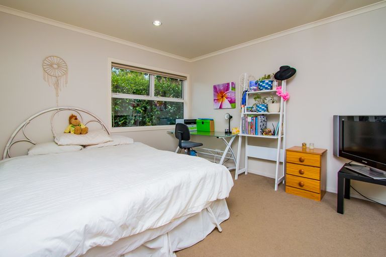 Photo of property in 854 Whangaparaoa Road, Manly, Whangaparaoa, 0930
