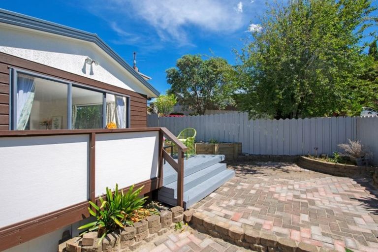 Photo of property in 3/6a Botany Road, Howick, Auckland, 2010