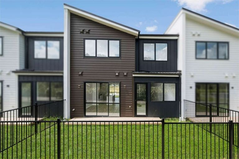 Photo of property in 3 Purapura Lane, Kumeu, 0810