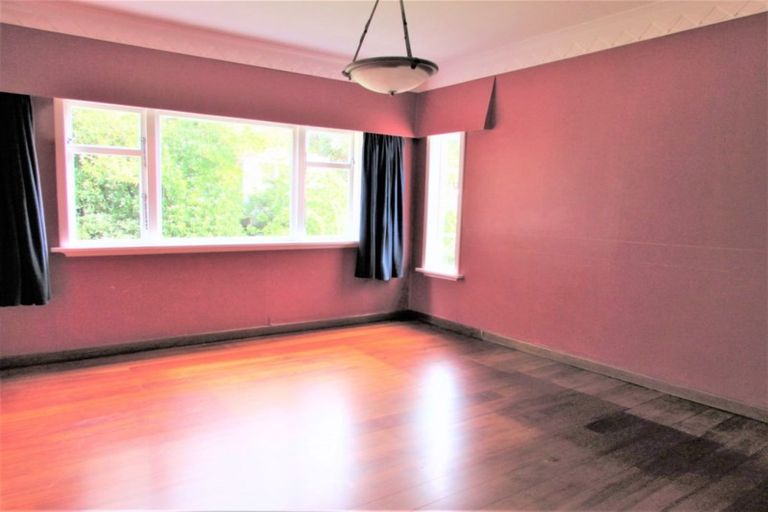 Photo of property in 4 Vennell Street, Brooklyn, Wellington, 6021