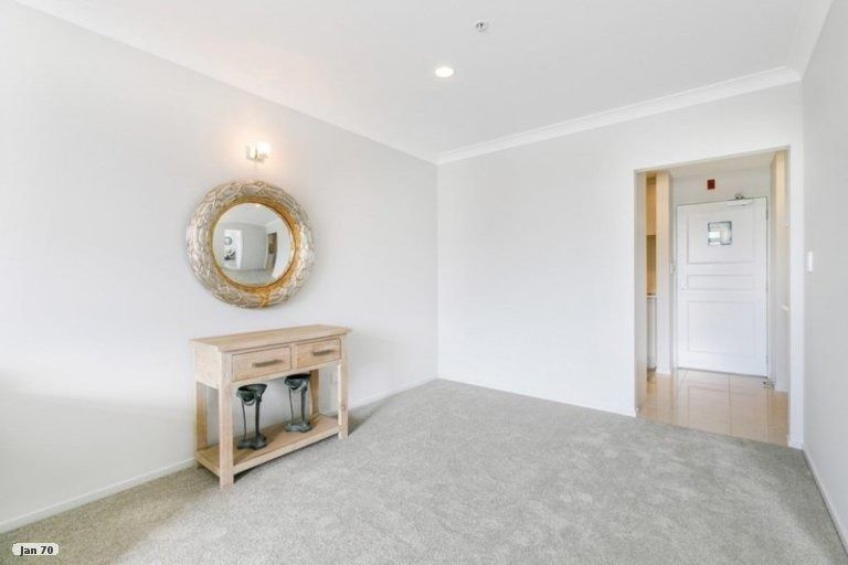 Photo of property in 164w Harbour Village Drive, Gulf Harbour, Whangaparaoa, 0930