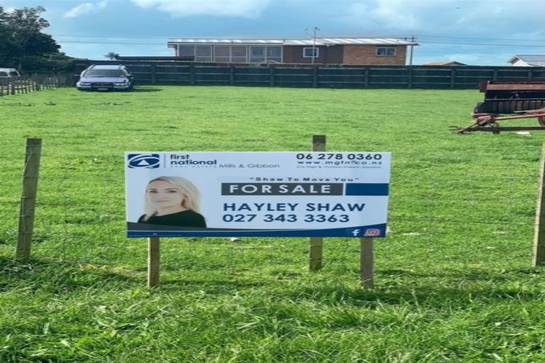 Photo of property in 53 Patu-kukupa Street, Manaia, 4612