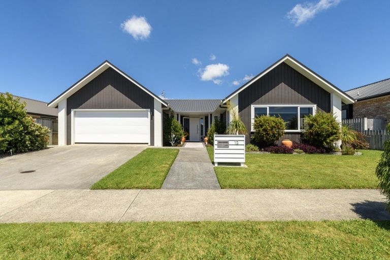 Photo of property in 12 Saint Thomas Avenue, Pyes Pa, Tauranga, 3112