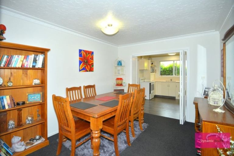 Photo of property in 17 Witbrock Crescent, Burnside, Christchurch, 8053