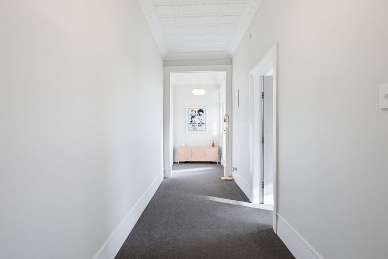 Photo of property in 5 Hargest Crescent, Saint Kilda, Dunedin, 9012