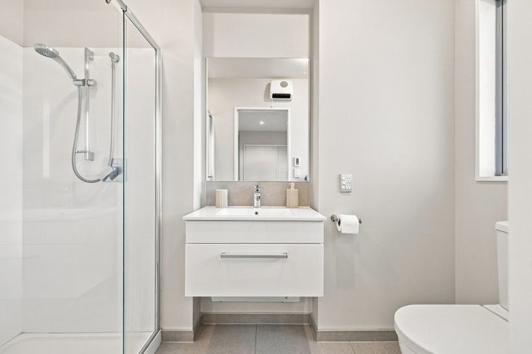 Photo of property in 8 Caulfield Avenue, Halswell, Christchurch, 8025