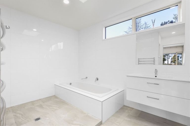 Photo of property in 1080 River Road, Queenwood, Hamilton, 3210