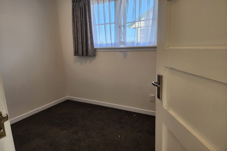 Photo of property in 217 Knights Road, Hutt Central, Lower Hutt, 5011