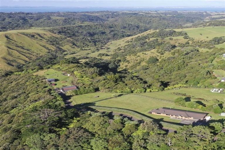 Photo of property in 402d Awhitu Central Road, Awhitu, Waiuku, 2684