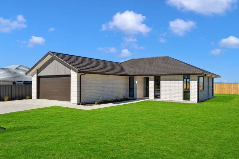 Photo of property in 9 Williams Road, Hobsonville, Auckland, 0618