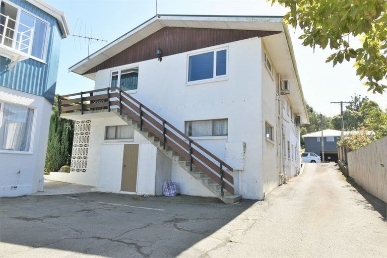 Photo of property in 67h Manor Place, Dunedin Central, Dunedin, 9016