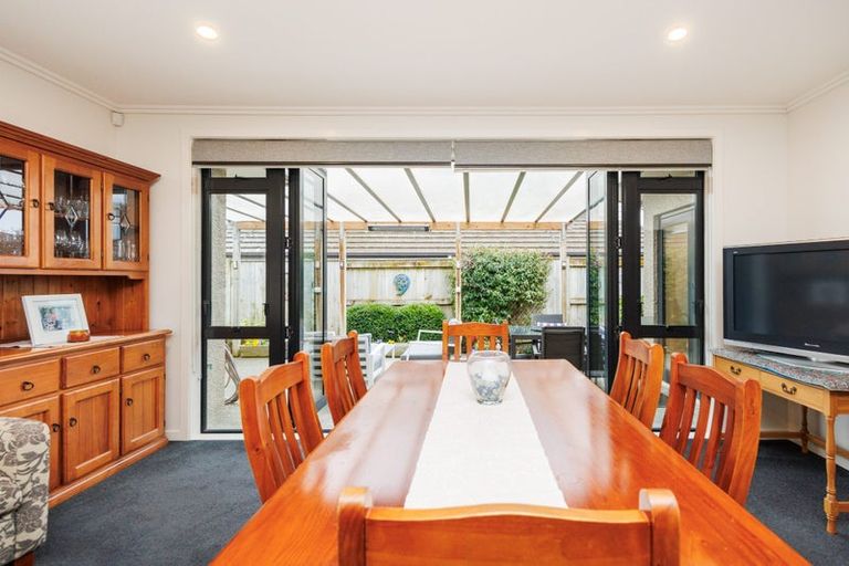 Photo of property in 7 Vaucluse Heights, Fitzherbert, Palmerston North, 4410