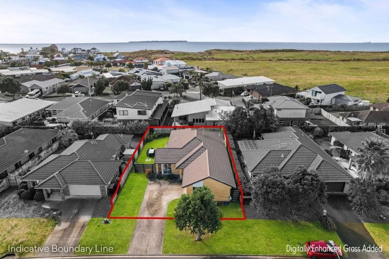 Photo of property in 49 Gibson Place, Papamoa Beach, Papamoa, 3118