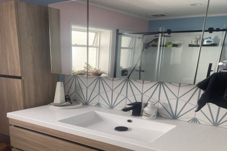 Photo of property in 72 Brussels Street, Miramar, Wellington, 6022