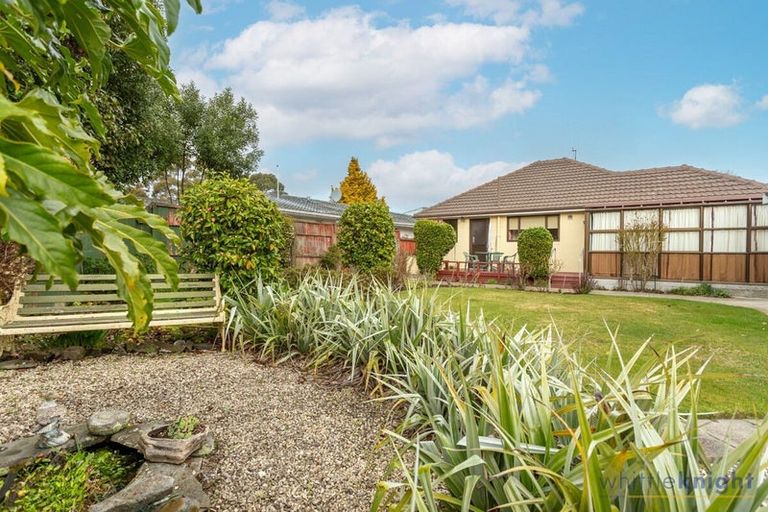 Photo of property in 6 Kyeburn Place, Avonhead, Christchurch, 8042