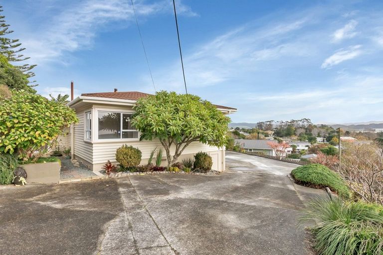 Photo of property in 7 Raurimu Avenue, Onerahi, Whangarei, 0110