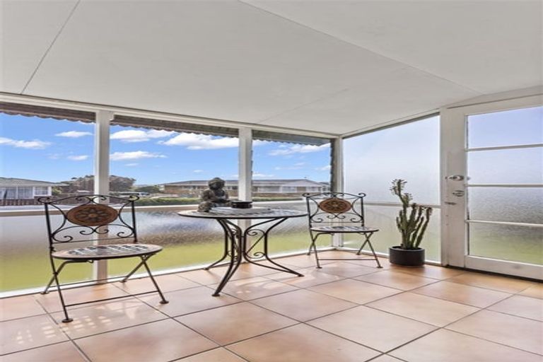 Photo of property in 2/1 The Link, Howick, Auckland, 2010