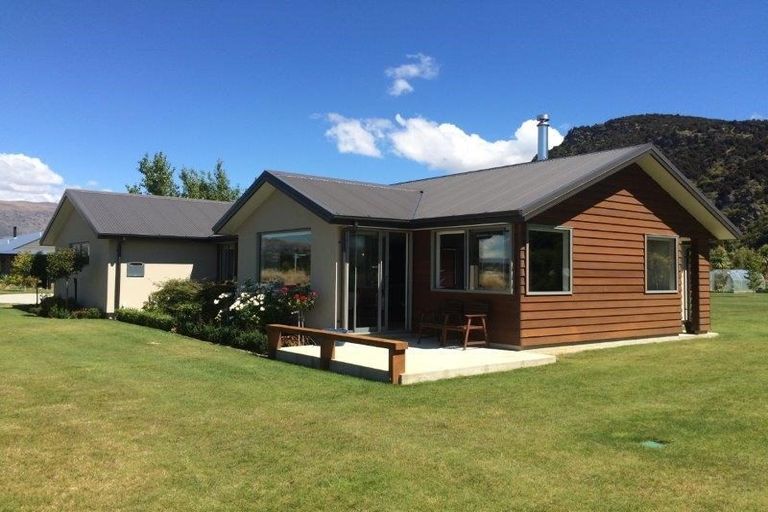 Photo of property in 1105 Aubrey Road, Albert Town, Wanaka, 9305