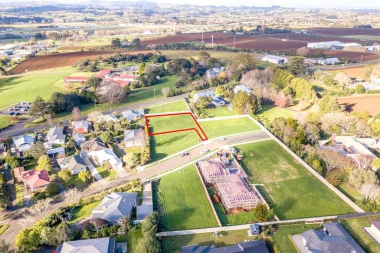 Photo of property in 31 Laurelwood Avenue, Pukekohe, 2120