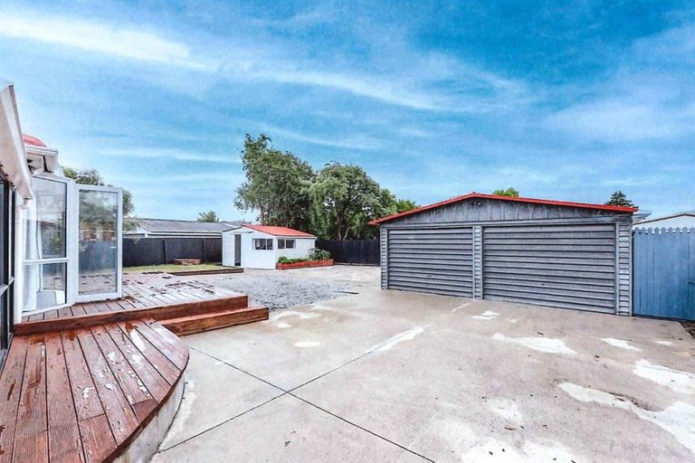 Photo of property in 35 Wilton Crescent, Bishopdale, Christchurch, 8053