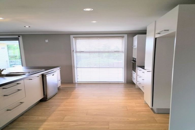 Photo of property in 6 Kereru Close, Halfway Bush, Dunedin, 9010