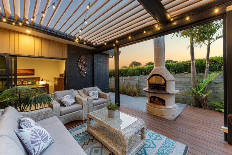 Photo of property in 64 Drabble Crescent, Papamoa Beach, Papamoa, 3118