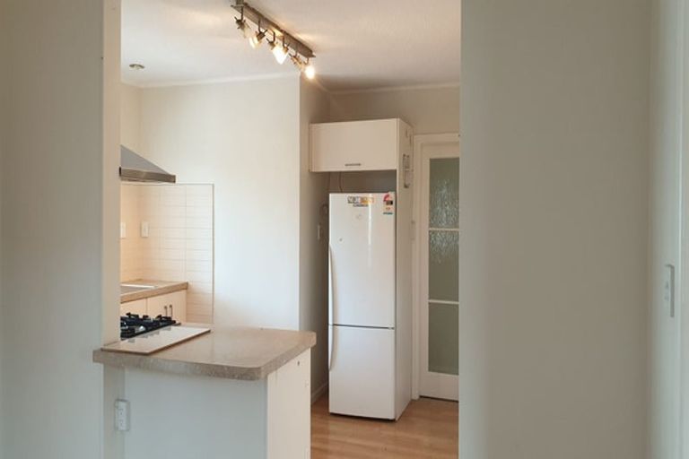 Photo of property in 59 Moore Street, Hillcrest, Auckland, 0627