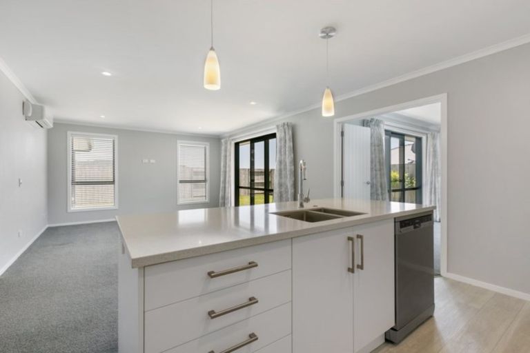 Photo of property in 8c No 2 Road, Te Puke, 3119