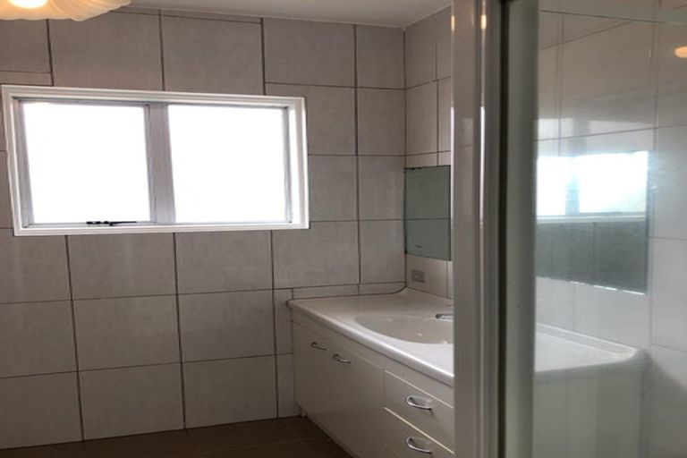 Photo of property in 17 Viola Avenue, Mangere East, Auckland, 2024