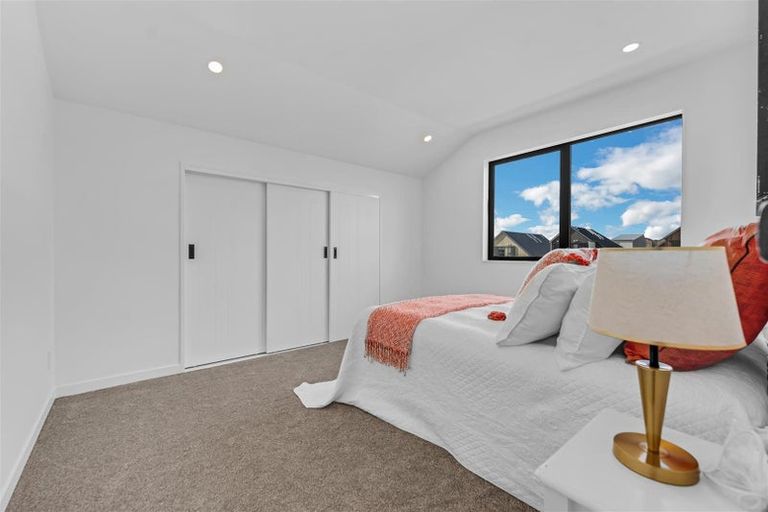 Photo of property in 61 Maungakaraka Road, Karaka, 2580