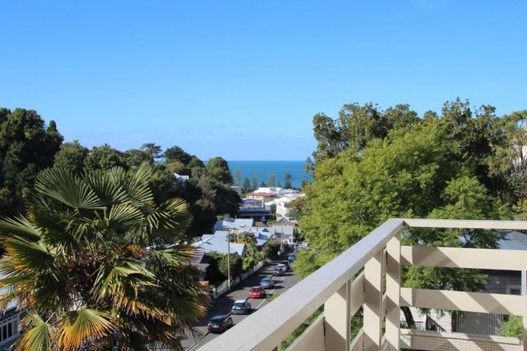 Photo of property in 62 Shakespeare Road, Bluff Hill, Napier, 4110