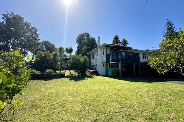 Photo of property in 9 Waiana Avenue, Mangere Bridge, Auckland, 2022