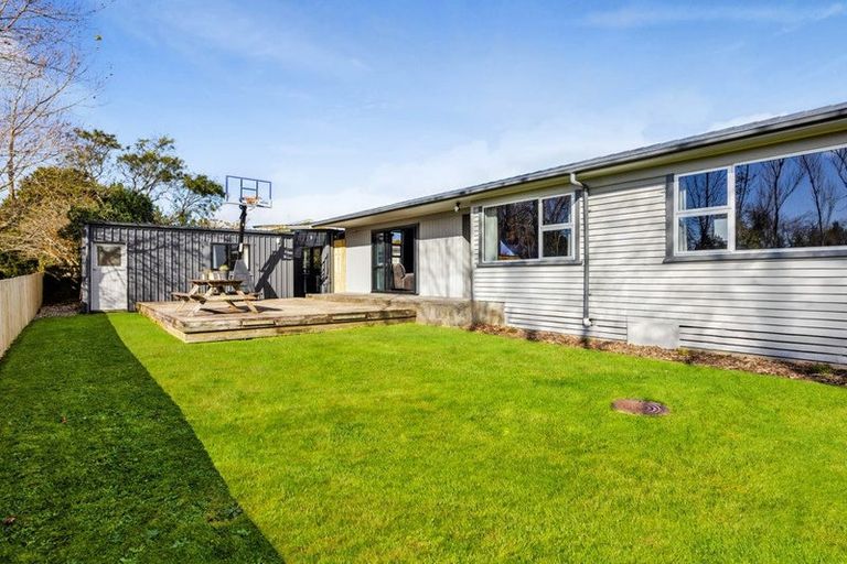 Photo of property in 10 Karaka Street, Inglewood, 4330