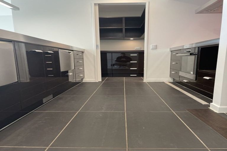 Photo of property in Piermont Apartments, 5c/82 Cable Street, Te Aro, Wellington, 6011