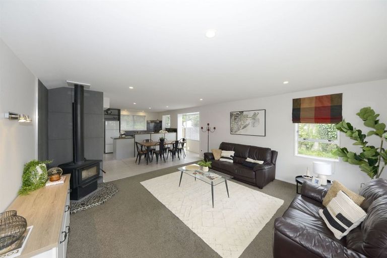Photo of property in 5b Te Maru Place, Redwood, Christchurch, 8051