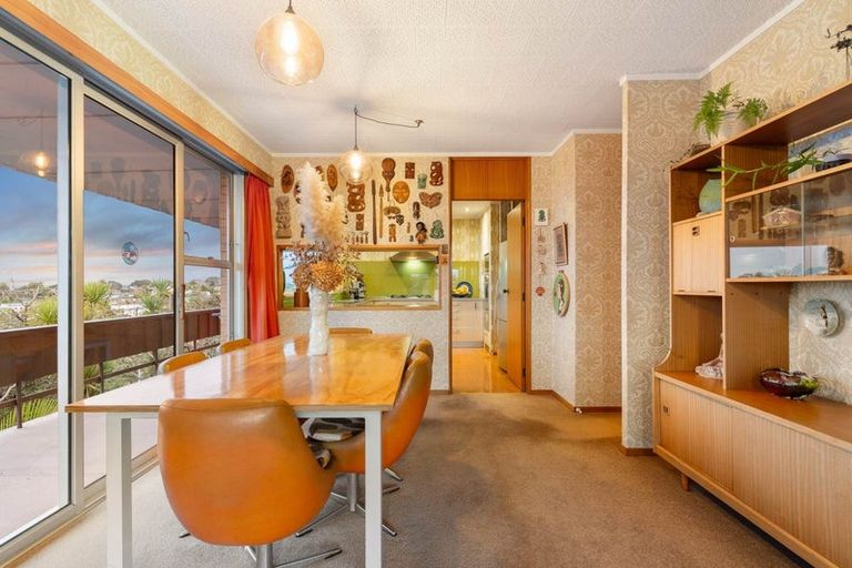 Photo of property in 22 Park Rise, Campbells Bay, Auckland, 0630