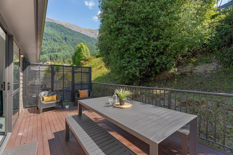 Photo of property in Arno Apartment, 6/8 Mckerrow Place, Sunshine Bay, Queenstown, 9300