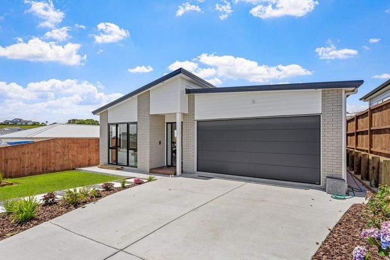 Photo of property in 51 Ta Moko Drive, Gulf Harbour, 0930