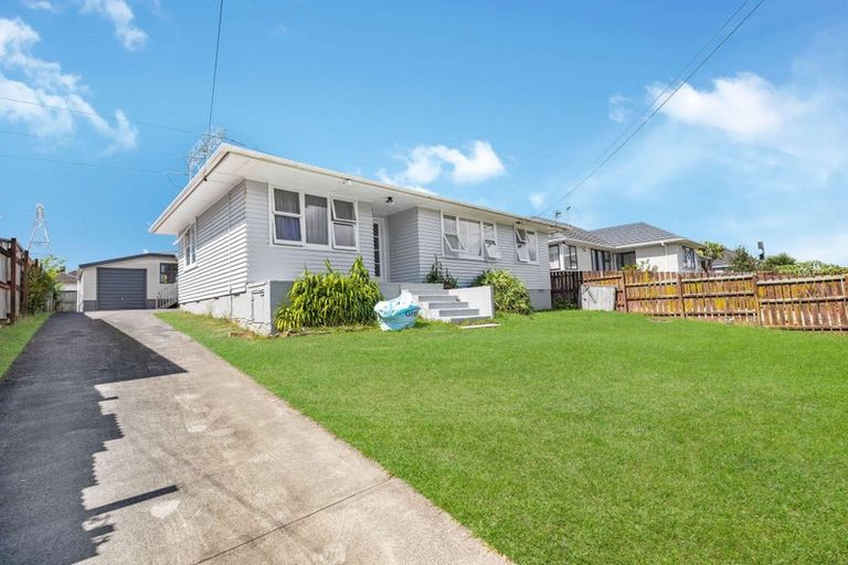 Photo of property in 19 Fisher Crescent, Otara, Auckland, 2023