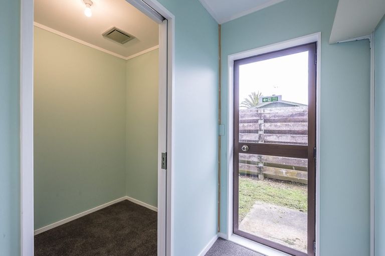 Photo of property in 4 Graham Grove, Waikanae, 5036