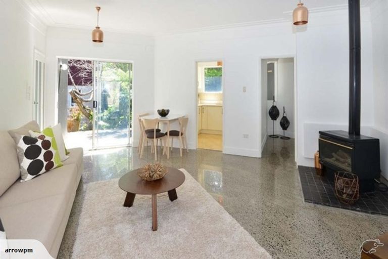 Photo of property in 1/18 Marina Road, Torbay, Auckland, 0630