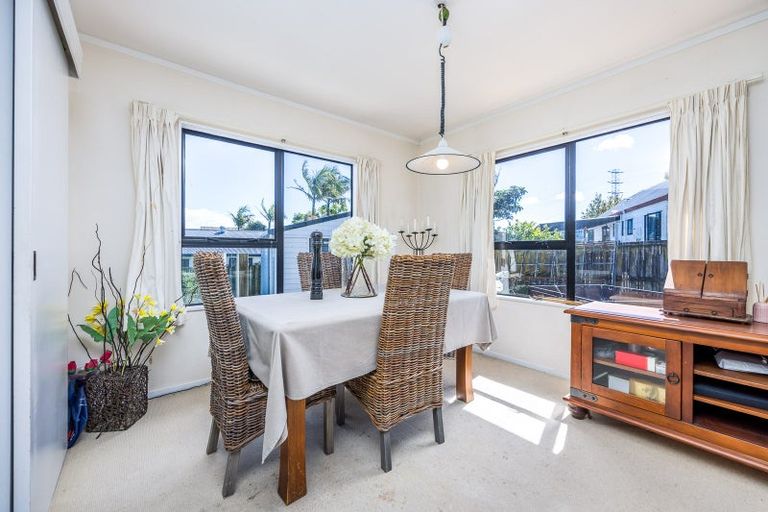 Photo of property in 9 Crail Court, Totara Heights, Auckland, 2105